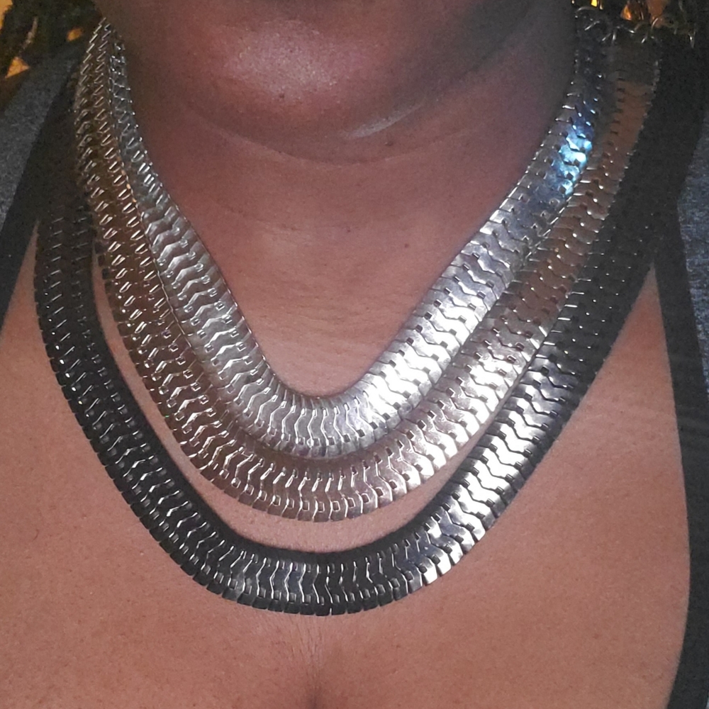 Necklace - Picture 3 of 4